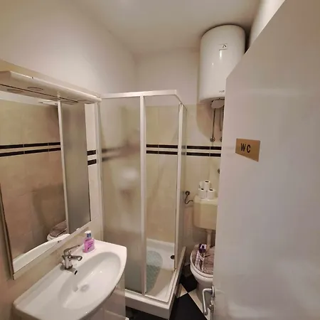 Apartment Dado