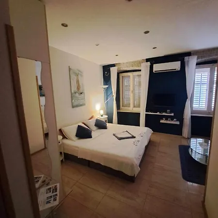 Apartment Dado *