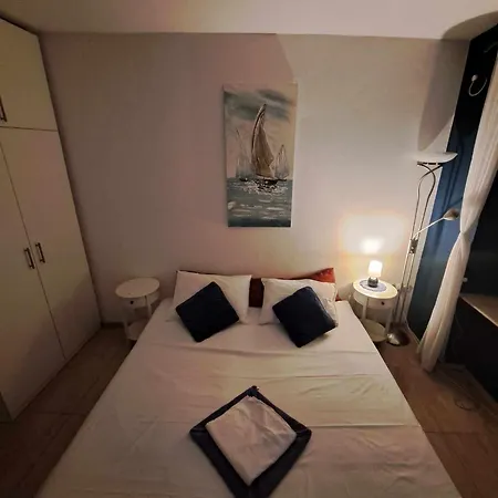 Dado Apartment *